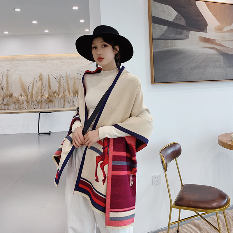 LYNETTE Horse Design, Cashmere Blend, Pashmina/Shawl 180 x 65 cms