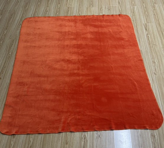 VIENNA Weighted Fleece Throw/Blanket - 150 x 200 cms