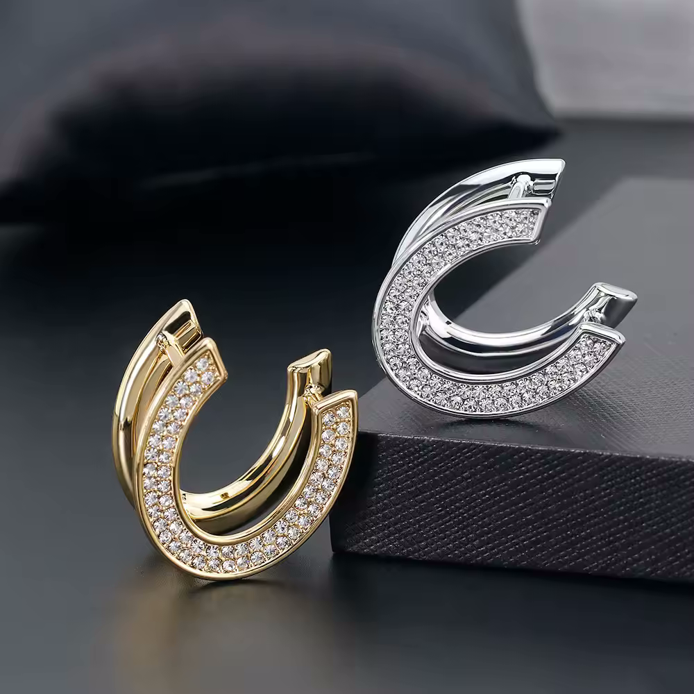 PORTER Austrian Crystal Horse Shoe Scarf Ring