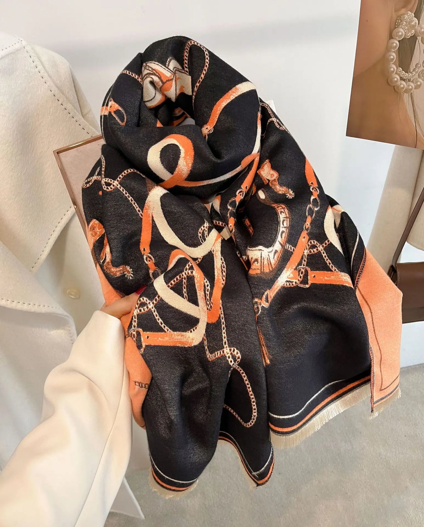 VICTORIA Horse Design, Cashmere Blend Pashmina/Shawl - 180 x 65 cms