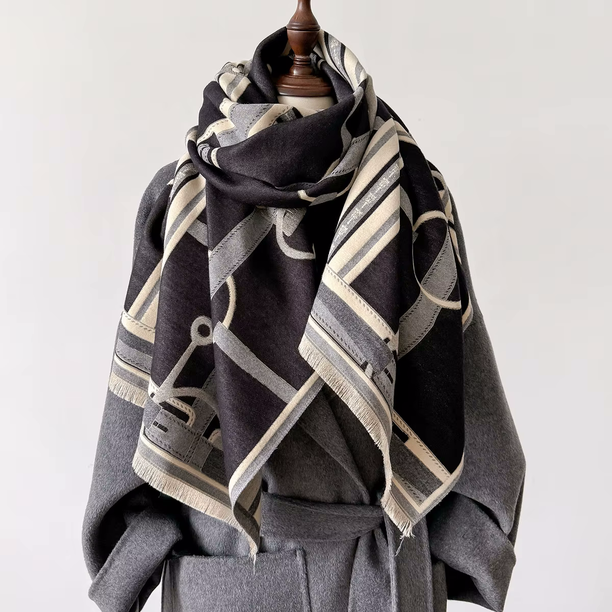 BRYNN Horse Design, Cashmere Blend Pashmina/Shawl - 180 x 65 cms