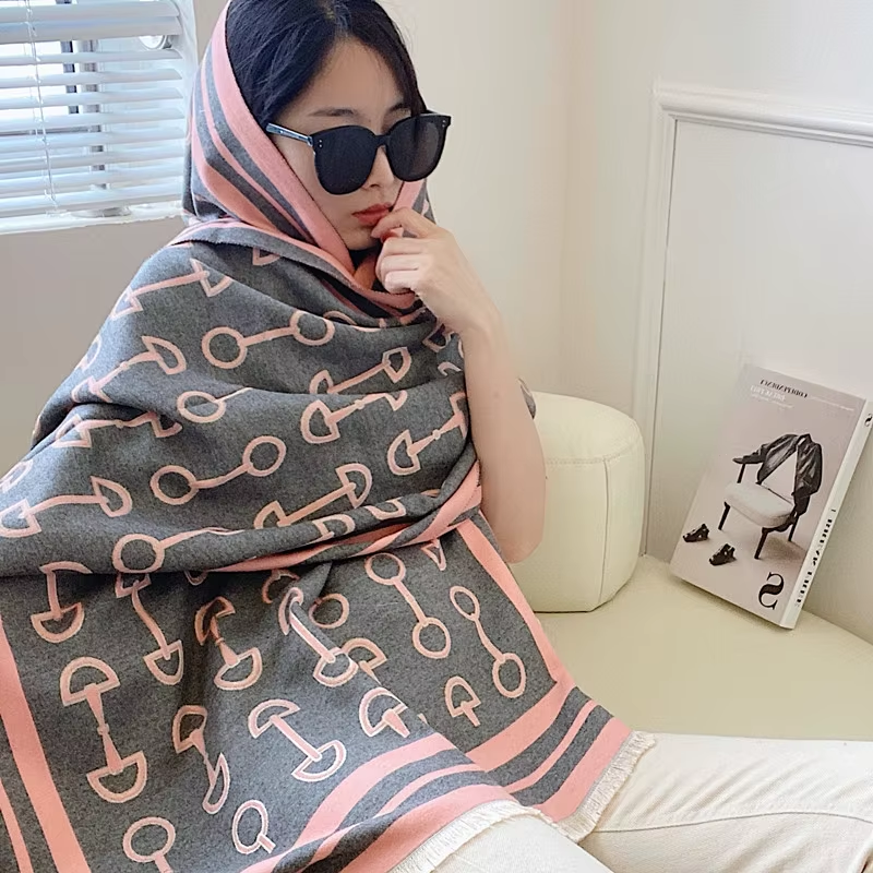 SAMUS Horse Design Cashmere Blend Pashmina/Shawl - 180 x 65 cms
