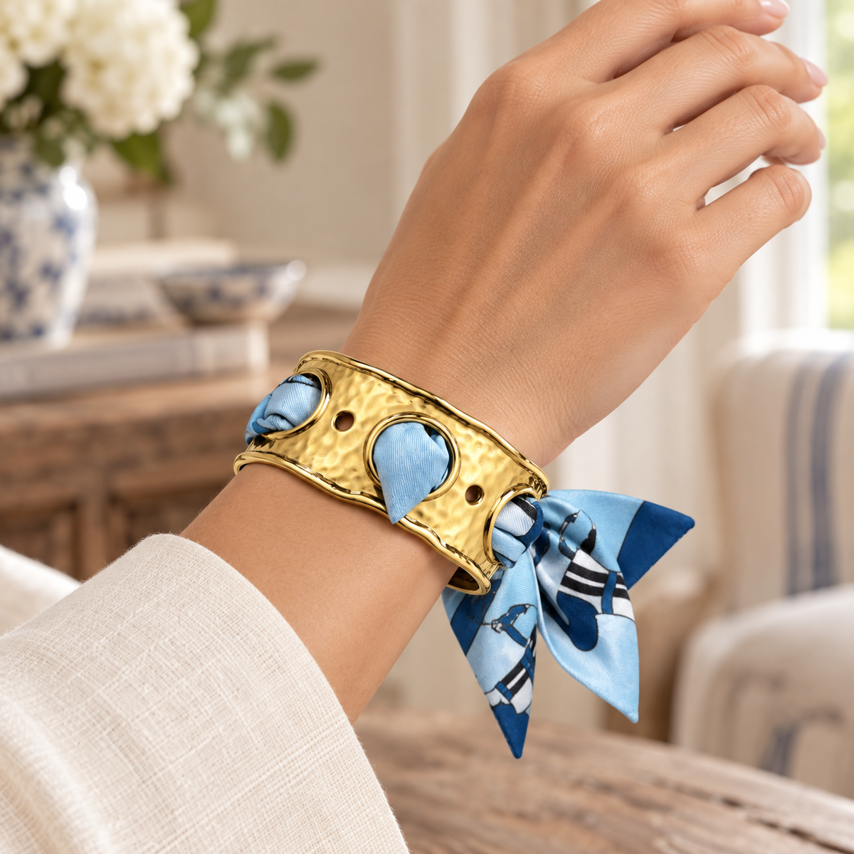 CHANTILLY Gold Cuff Bracelet