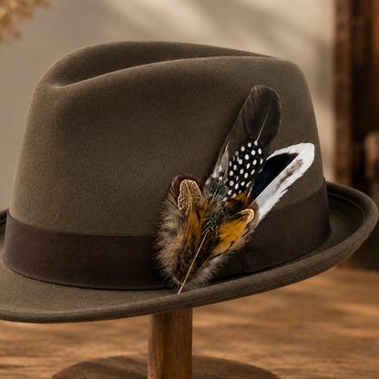 CLOVELLY  Natural Feather Hat Plume with Brooch Pin