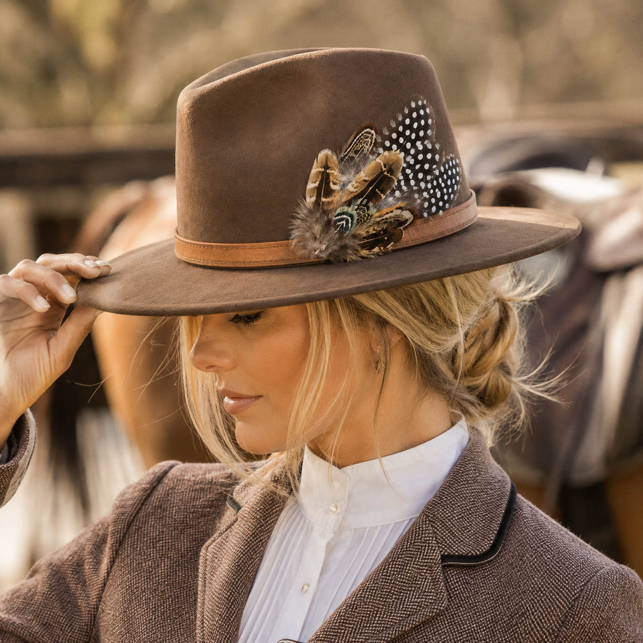COOMBE  Natural Feather Hat Plume with Brooch Pin