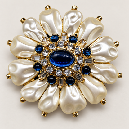 ISODORA Pearl Floral Brooch