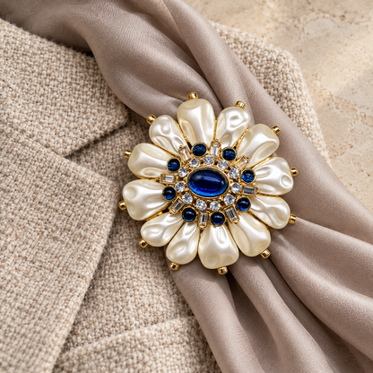 ISODORA Pearl Floral Brooch