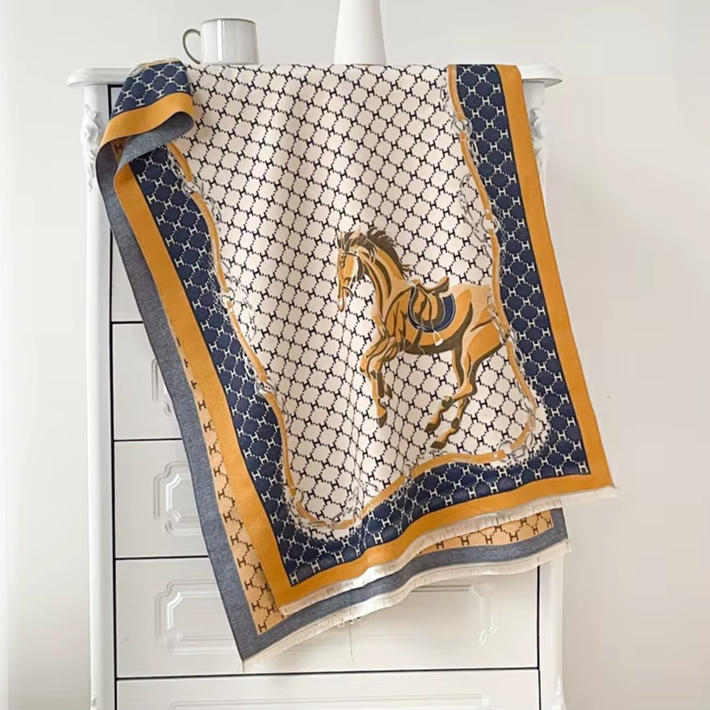 LAHORE Horse design, Cashmere Blend Pashmina/Shawl - 180 x 65 cms